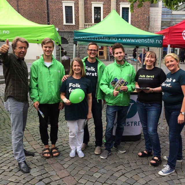 Stavanger Venstre på stand i valgkampen