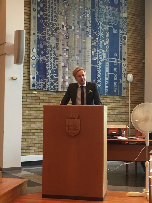 Jan Erik Søndeland takket de ansatte for vel gjennomført 2015.