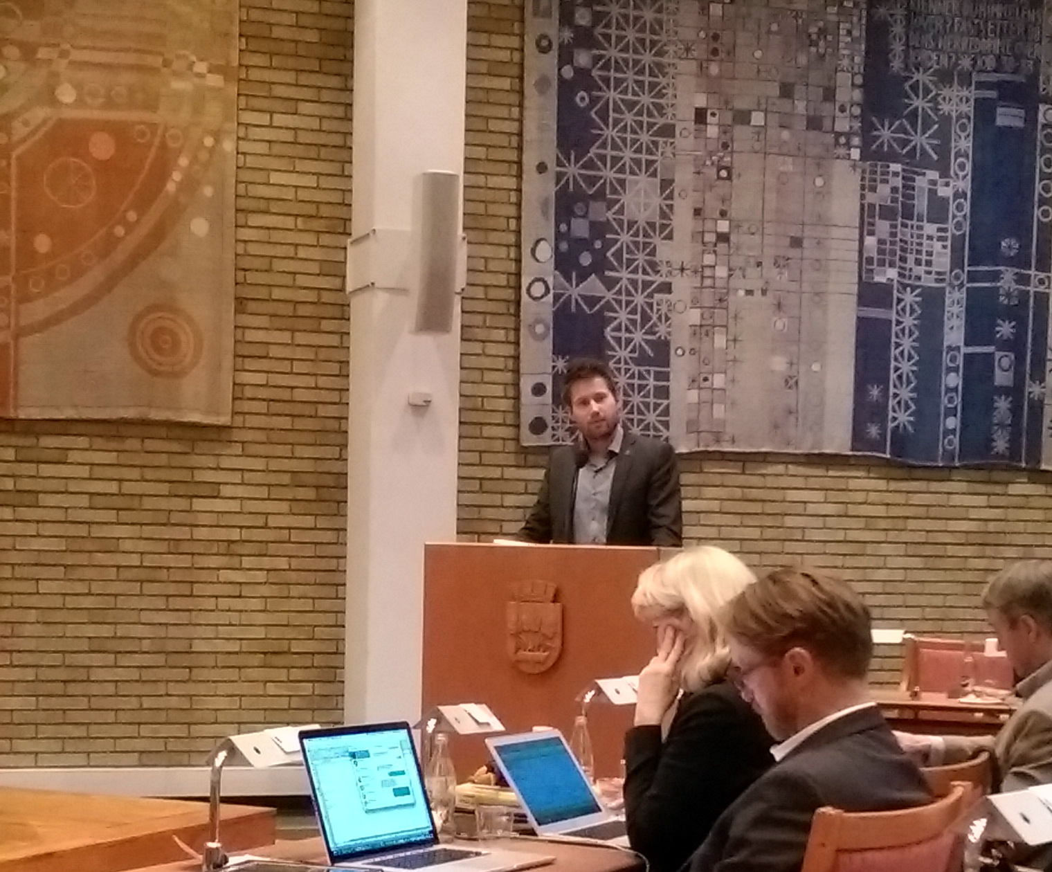 Venstres Kjartan Alexander Lunde skrøt av sykkelstamveien i bystyret.