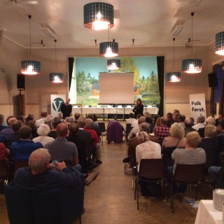 Folkemøte om stedsutvikling samlet rundt 90 deltagere på Solvang i Filtvet.