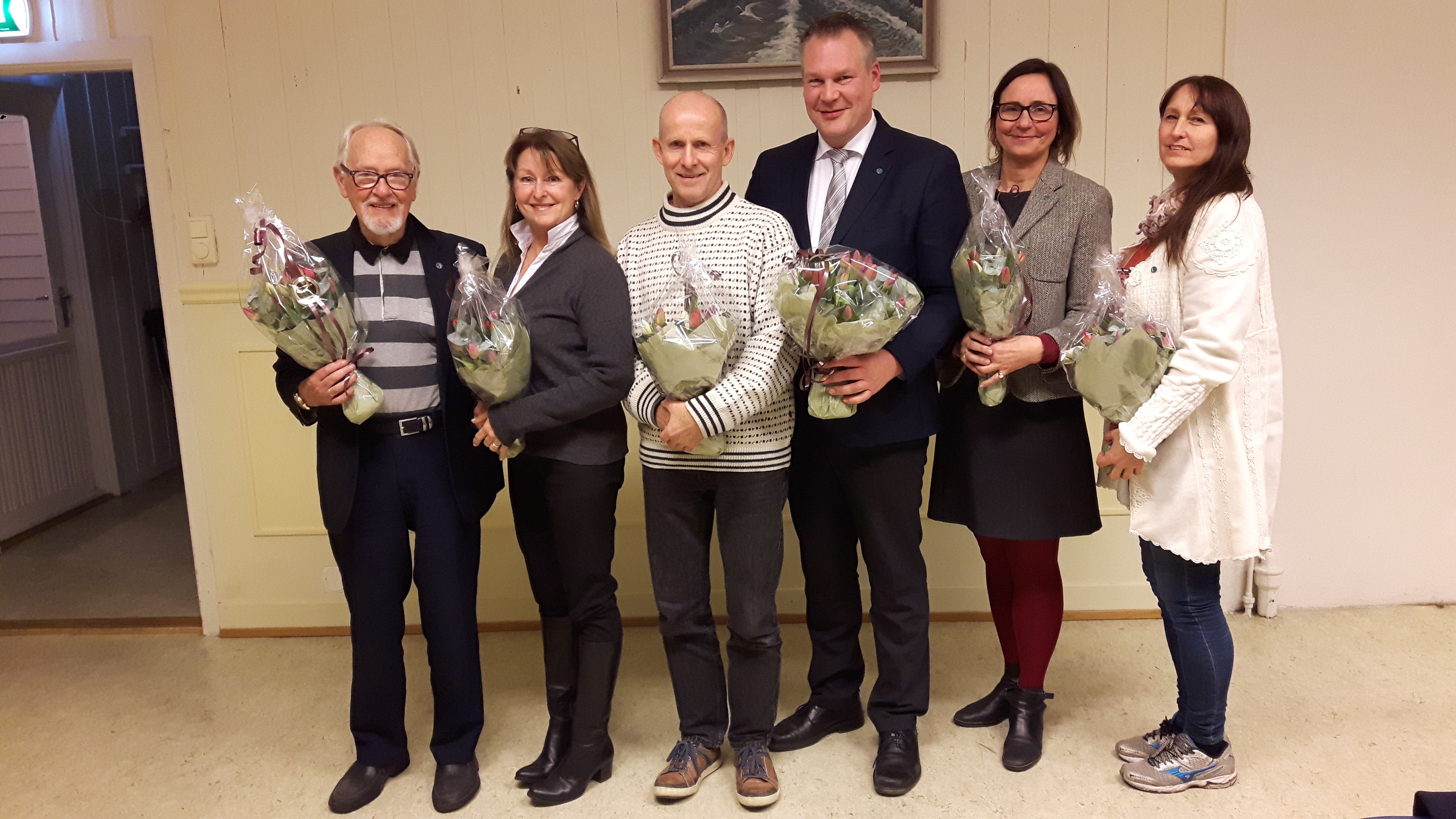   Fra venstre: Paul Grøtvedt, Tone Lind Jørgensen, Per Espen Fjeld, Arne Magnus Berge, Tone Skalpe Bjørnli og Live Myhre Tandberg.