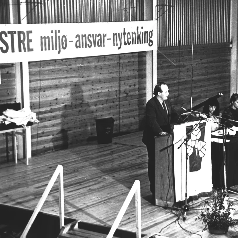 Odd Einar Dørum på Venstres landsmøte på Geilo i 1983