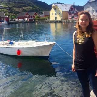 Bra for miljøet og bra for båteiere: Stortingskandidat Rebekka Borsch (V) har fått innført skrogvask for fritidsbåter.