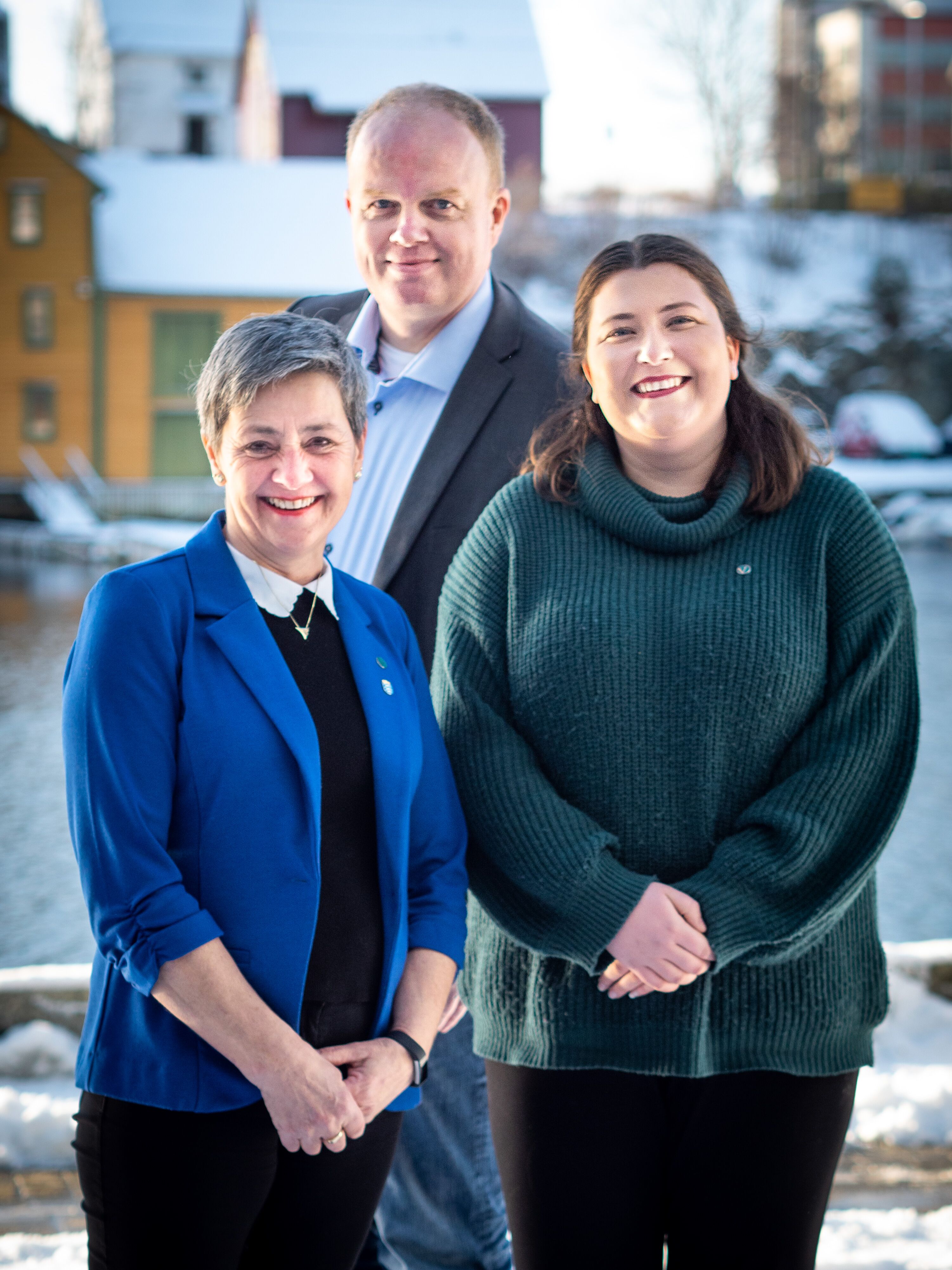 May Britt Vihovde, ordførerkandidat, Svein Abrahamsen, 2.kandidat og Monica Tindeland 3.kandidat og ungdomskandidat