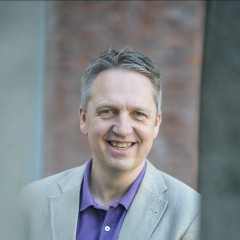Njål Vikdal<