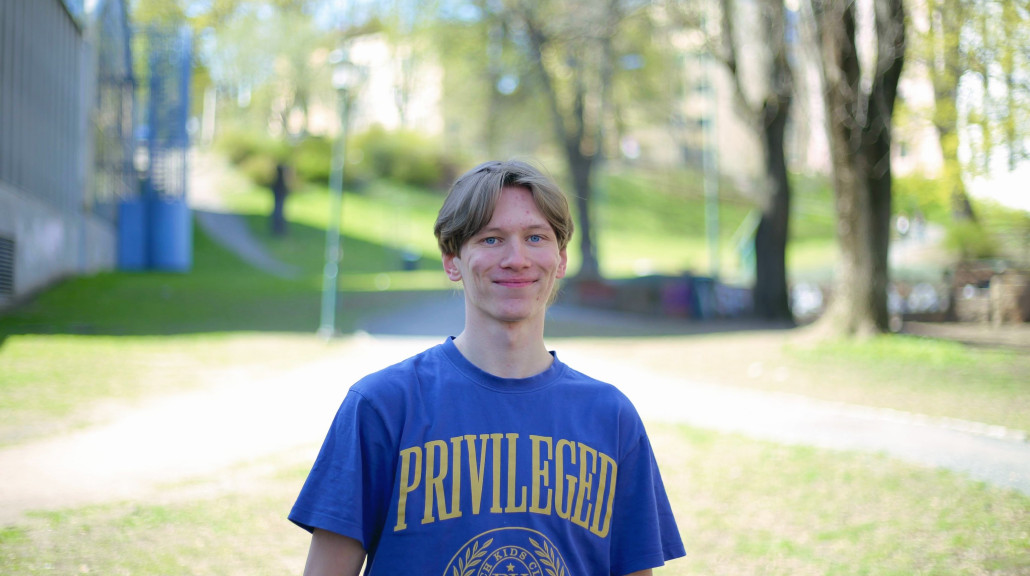 Tobias er engasjert ungdomskandidat for Asker Venstre i 2023