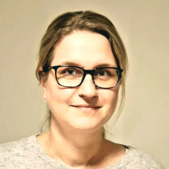 Anna Lena Løsnæs (46)<