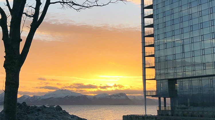 Molde - Seilet i solnedgang