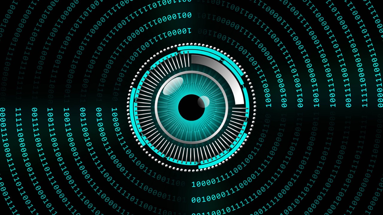 Et digitalt øye omgitt av binærkode – et bilde på behovet for sterk regulering og personvern i en framtid der teknologien stadig ser mer av livene våre.