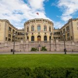 To ansikter og ett parti: Ap svikter distriktene