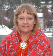  Vera Lysklætt.