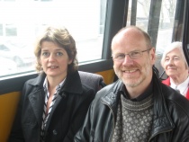 Marin Katrina Frydal og Jan Kløvstad i gratisbuss