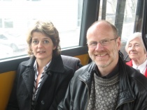 Marin Katrina Frydal og Jan Kløvstad i gratisbuss