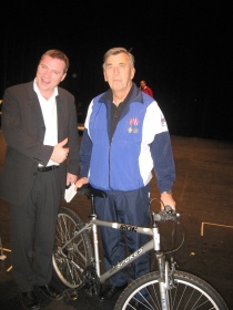 Venstresykkelvinnar Peder J. Gjetmundsen og Lars Thoresen