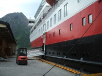  Alternativet til Hurtigruta er trailere på bilveger, sier Lysklætt.