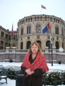  Vera Lysklætt gratulerer med Samefolkets dag.