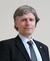 Ola Elvestuen