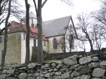  Fredag kveld kan man velge ekskursjon til Utstein kloster. 