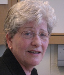  Erna Olsen, leder for Larvik Venstre, nr. 27