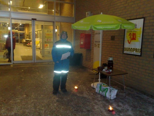  Einar Skei på stand utenfor Bunnpris.