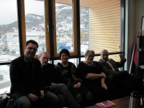 Trine Skei Grande i Namsos 12.03.10 Våt drøm- reklame :F.v. Geir Olav Knappe, Håvard Vannebo, Anne Cicilie Holm,Trine Skei Grande, Marek Tachezy Trine Skei Grande i Namsos 12.03.10 Våt drøm- reklame :F.v. Geir Olav Knappe, Håvard Vannebo, Anne Cicilie Holm,Trine Skei Grande, Marek Tachezy