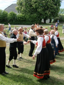 Folkedans i Tjølling