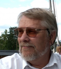  Tor Olav Steine er svært opptatt av samferdesel. Han sitter i fylkestinget for Akershus Venstre.