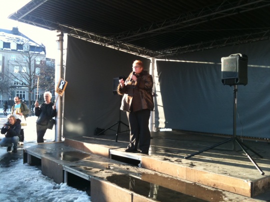  Trine Skei Grande holdt appell under demonstrasjonen i Trondheim 30. mars.