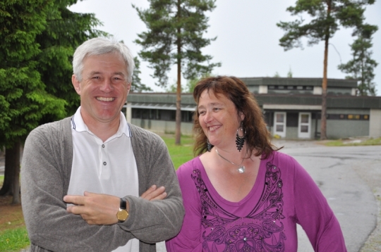 Rektor Øivind Svendsen og inspektør Borghild Soløst ved Auli skole