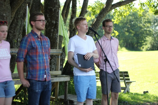  Unge Venstres ledelse bestemte seg for å avholde sommersamlingen.