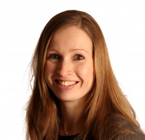  - Gledelig, men vi har en valgkamp å drive og vi tar ingenting på forskudd, sier Julie Andersland.  