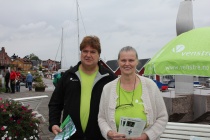  Kåre Pettersen og Thove Bringaker på valgkampstand i Holmestrand