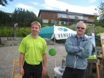 Øyvind Treider Olsen og Olav Asbjørn Berg på stand