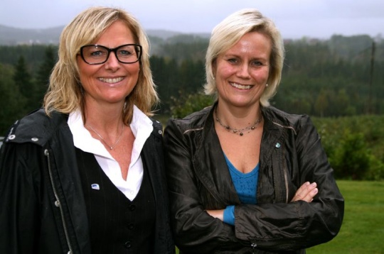  Påtroppende ordfører og varaordfører i Hurum; Monica Vee Bratlie (H) og Gunn-Torill Homme Mathisen (V).
