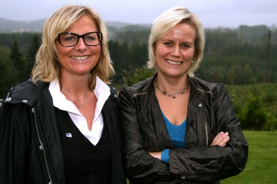  Påtroppende ordfører og varaordfører i Hurum; Monica Vee Bratlie (H) og Gunn-Torill Homme Mathisen (V).