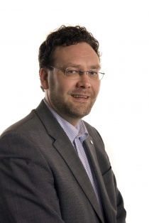  Helge Solum Larsen leder arbeidet med programmet.