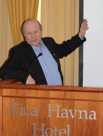 Odd Einar Dørum på VVs fylkesårsmøte 2012