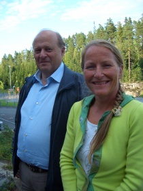 Odd Einar Dørum og Nina Johnsen besøker Røyken