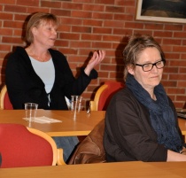 Engasjert FAU-er Vera Ilseng og rektor ved Nes vgs, Anna Helene Teien, under dialogmløtet 