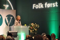  Borghild Tenden på talerstolen under Venstres landsmøte 2012