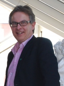  Gruppeleder for Venstre, Helge Stiksrud.