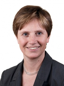  Kjersti Toppe er Senterpartiets førstekandidat til Stortinget for Hordaland. Sunnhordland Unge Venstre meinar den plassen bør gå til nokon som har betre forslag enn forbod på forbod på forbod.