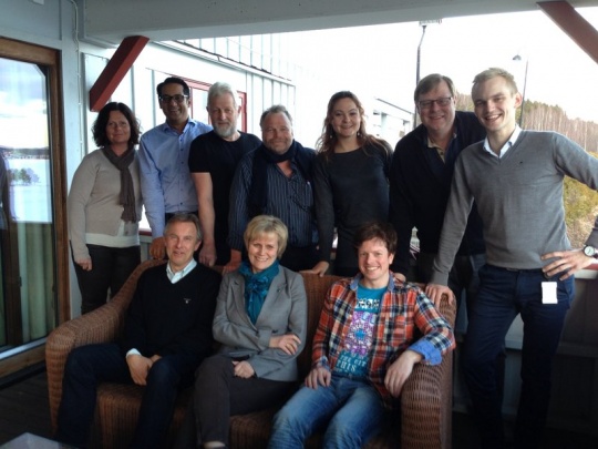  Buskerud Venstres delegater til Venstres Landsmøte 2013. Bak fra venstre: Ellen Oppsato Mikkelsrud, Yousuf Gilani, Øystein Senum, Halvor Lilleslett, Rebekka Borsch, Erik Hørlück Berg, Adrian Kjølø Tollefsen. Foran: Helge Stiksrud, Gunn-Torill Homme Mathisen, Lars André Landås. Ikke til stede da bildet ble tatt: Ida Marie Brown.