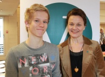  Henrik Arctander (14) og lokallagsleder Anne Sofie Riseng fra Hurum Venstre