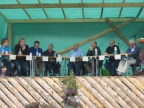 Paneldebatt på Evjemoen