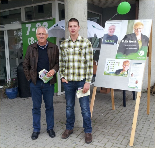 Venstre-stand på Sistranda 7-9-2013.