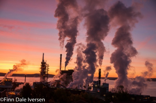 Sødra, piper, røyk, solnedgang