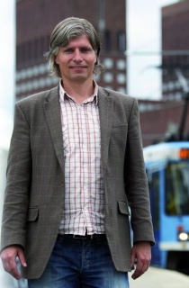  Ola Elvestuen, som er innstilt som ny nestleder i Venstre, er valgt som leder av Venstres programkomité